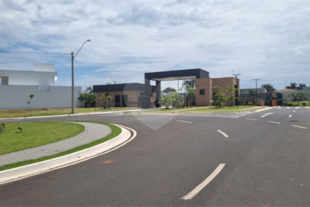 Terreno à Venda no Condomínio Monte das Araucárias