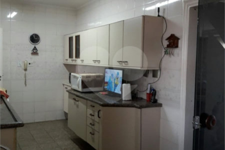 Apartamento com 136m² , 3 dormitórios , sendo 1 suíte , 2 vagas , à venda na Vila Prudente.