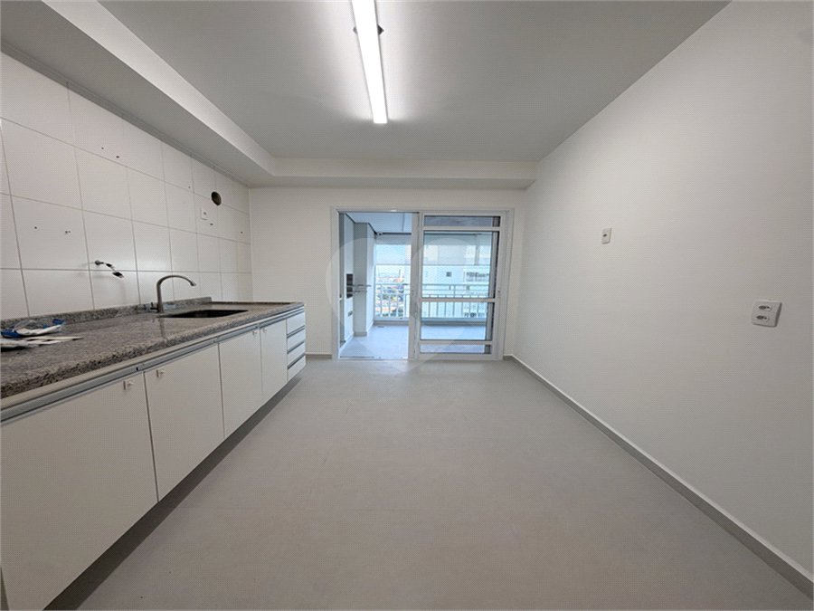 Apartamento para alugar com 2 quartos, sendo 1 suíte,  em Vila Suissa, Mogi das Cruzes, SP