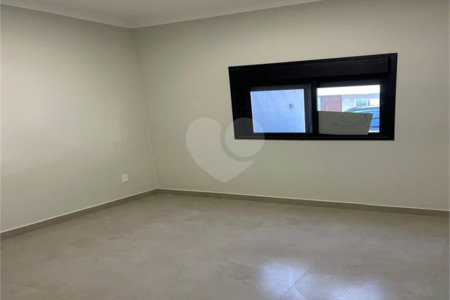 Casa à venda com 3 quartos, sendo 1 suíte, no condomínio Vila Paraty, Indaiatuba - SP