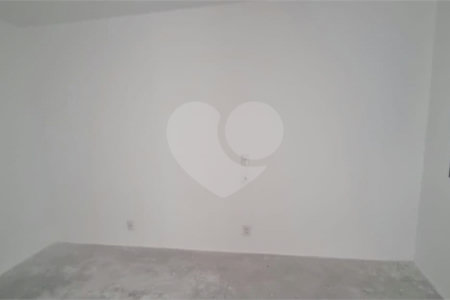 Apartamento à venda com 3 suítes em Moema, São Paulo, SP