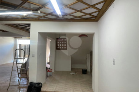 Salão Comercial para alugar no Centro, Atibaia, SP