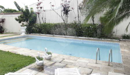 Casa à venda ou para alugar com 5 suítes em Jardim Leonor, São Paulo, SP
