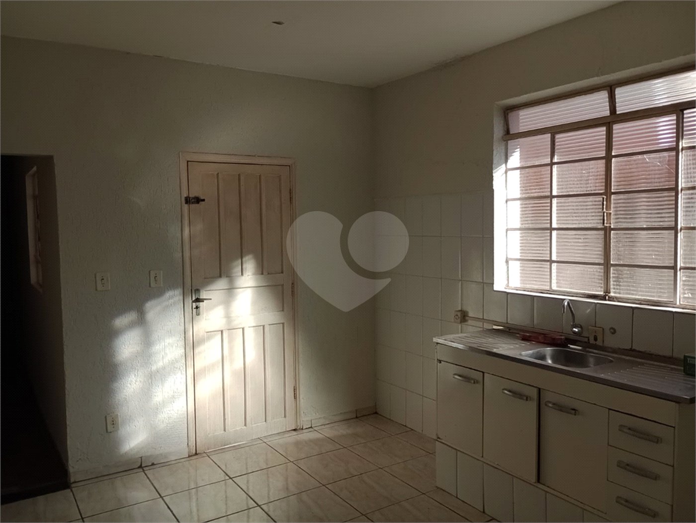 Casa à venda com 2 quartos em Jardim Itália, Itapetininga, SP