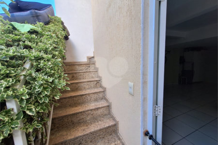 Casa à venda com 3 quartos, sendo 1 suíte, no condomínio Villaggio Tronchim, São Paulo - SP