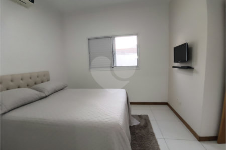 Casa à venda com 3 quartos, sendo 1 suíte,  no condomínio Ibiti Royal Park, Sorocaba - SP