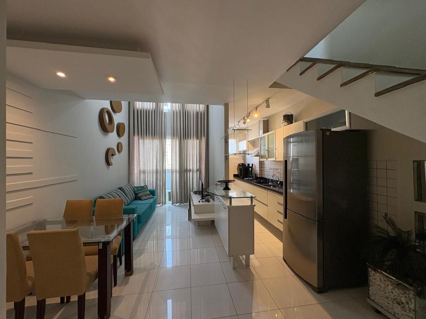 Apartamento com 2 dormitórios à venda, 78 m² por R$ 640.000,00 - Gonzaga - Santos/SP