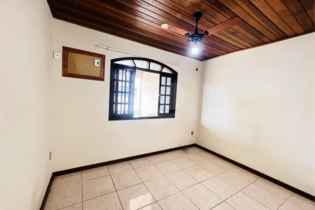 Casa à venda com 3 quartos em Campo Grande, Rio de Janeiro, RJ