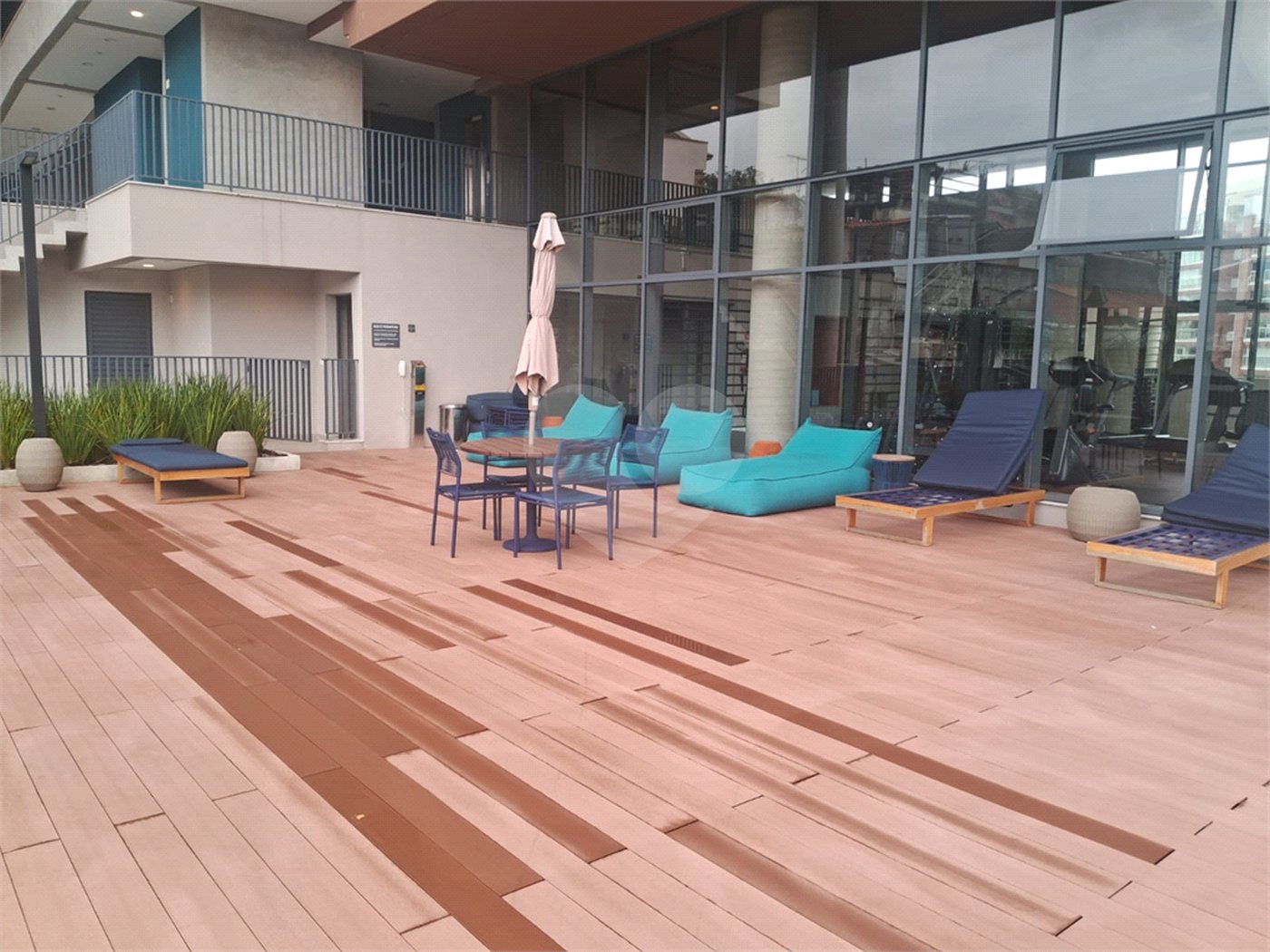 Apartamento à venda com 2 suítes em Alto da Lapa, São Paulo, SP