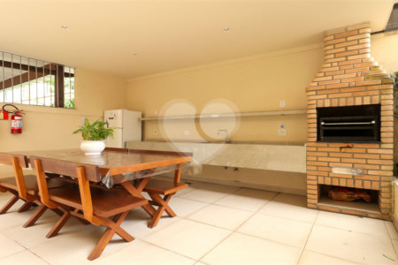 Apartamento à venda com 2 quartos, sendo 1 suíte,  em Vila Uberabinha, São Paulo, SP