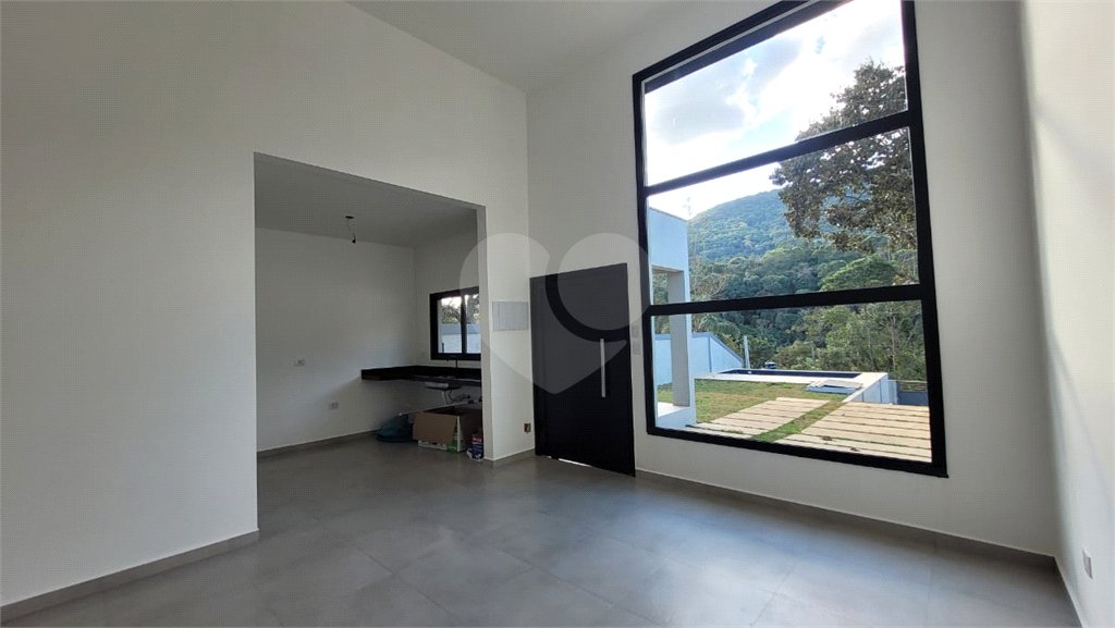 Casa Térrea à venda com 3 quartos, sendo 1 suíte,  em Pedra Vermelha (terra Preta), Mairiporã, SP