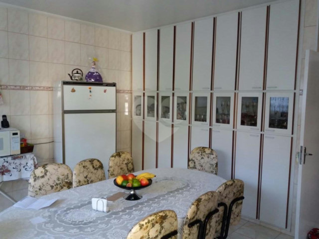 Sobrado à venda com 3 quartos, sendo 1 suíte,  em Tremembé, São Paulo, SP