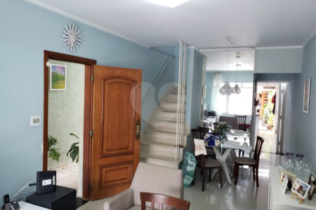 Casa à venda com 3 quartos, sendo 1 suíte, em Jardim do Colégio (zona Norte), São Paulo, SP