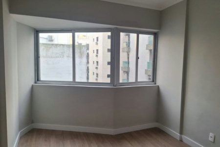 Apartamento Prédio Frente Mar em Santos | 3 Dormitórios à Venda