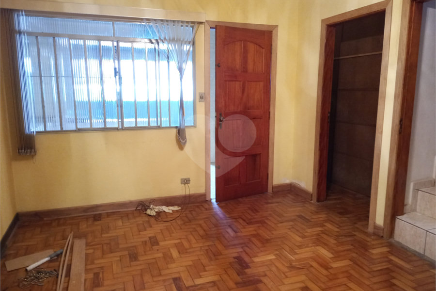 Sobrado à venda com 5 quartos em Horto, São Paulo, SP