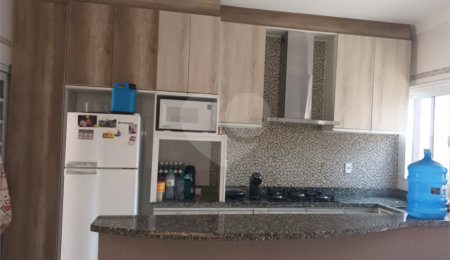 Casa à venda com 3 quartos, sendo 1 suíte, em Jardim dos Colibris, Indaiatuba, SP