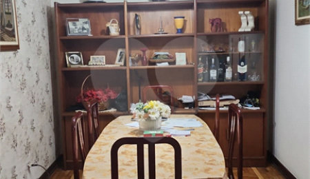 Casa à venda com 3 quartos, sendo 2 suítes, em Indianópolis, São Paulo, SP