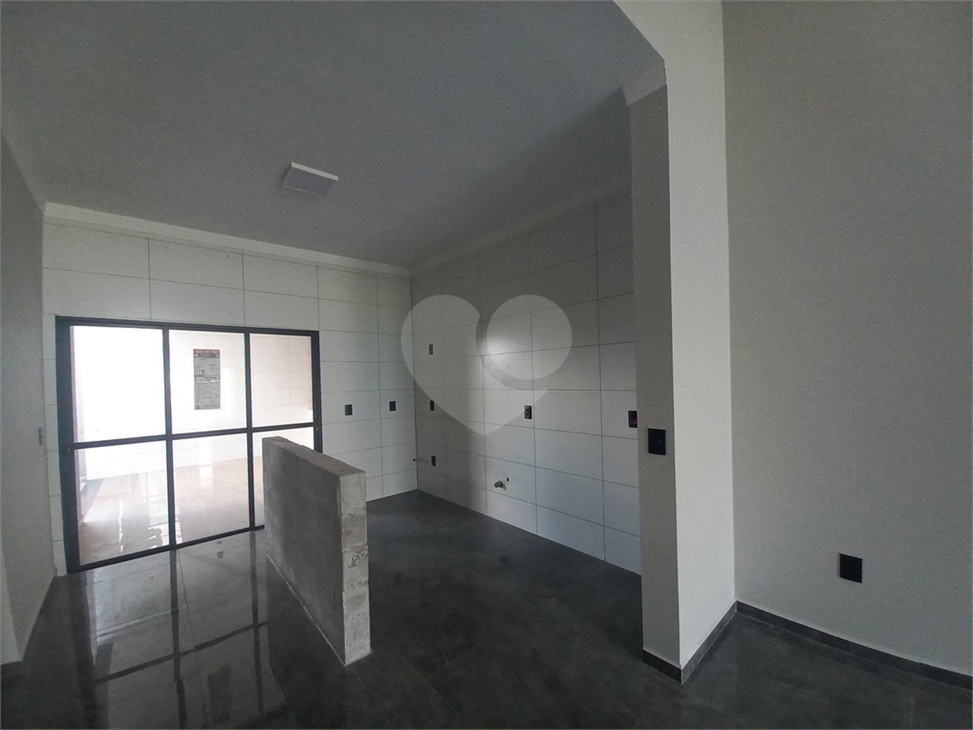 Casa à venda com 3 quartos, sendo 1 suíte, no condomínio Horto Florestal Villagio, Sorocaba - SP