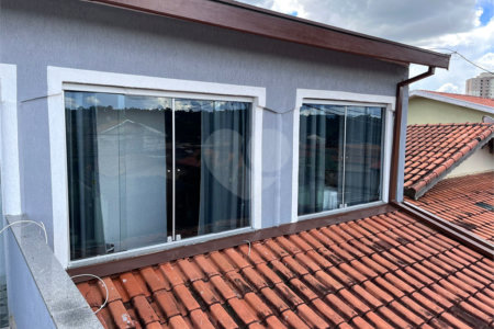 Sobrado à venda com 5 quartos, sendo 2 suítes,  em Jardim da Granja, São José dos Campos, SP
