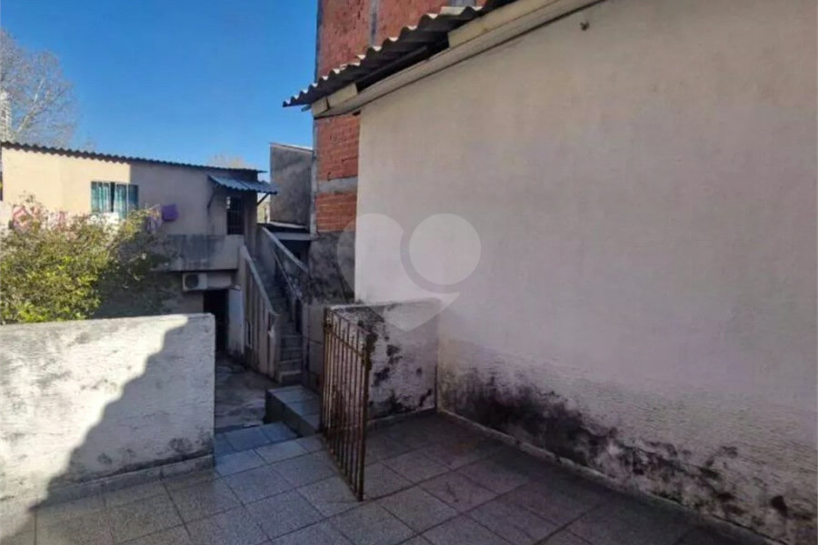Sobrado à venda com 8 quartos em Vila Guarani, São Paulo, SP