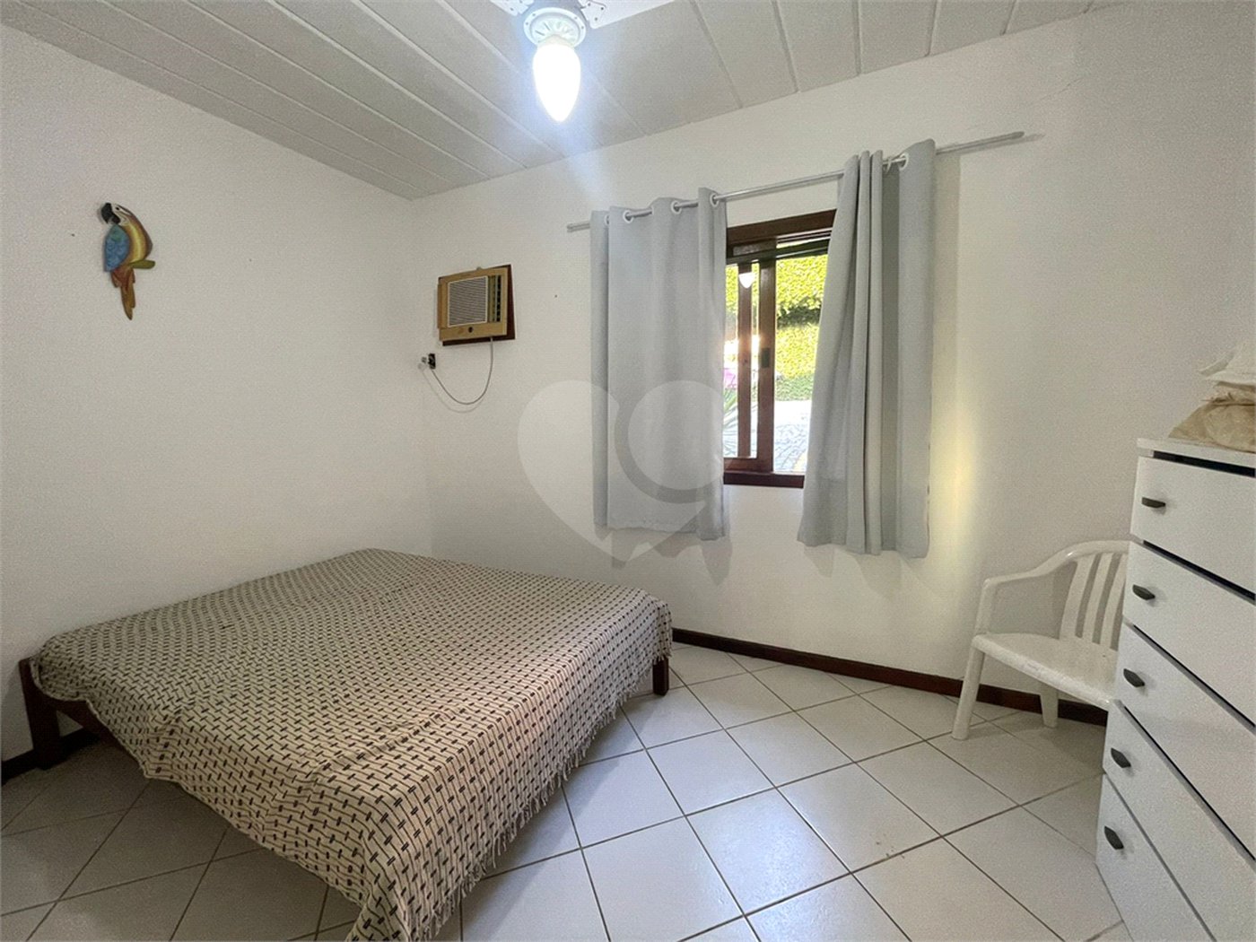 Casa em condomínio à venda com 3 quartos, sendo 2 suítes, em João Fernandes, Armação dos Búzios, RJ