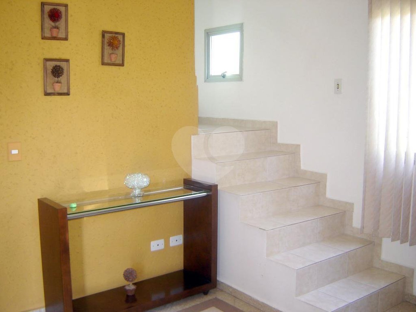 Sobrado à venda com 3 quartos, sendo 1 suíte, em Vila São João Batista, Guarulhos, SP