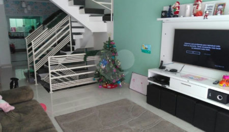 Sobrado à venda com 3 quartos, sendo 1 suíte,  em Imirim, São Paulo, SP