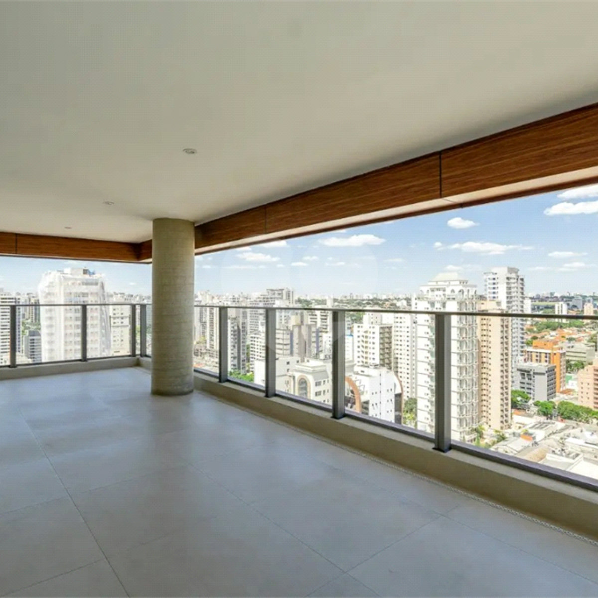 Apartamento à venda com 4 quartos, sendo 3 suítes, em Campo Belo, São Paulo, SP