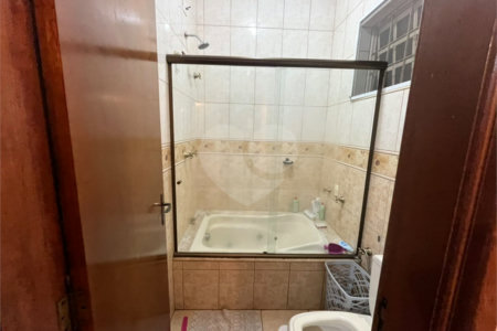 Casa à venda com 3 quartos, sendo 1 suíte, em Parque Santa Marta, São Carlos, SP