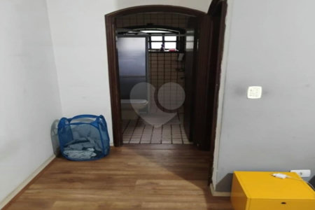 Casa à venda com 7 quartos, sendo 2 suítes,  em Brooklin Paulista, São Paulo, SP