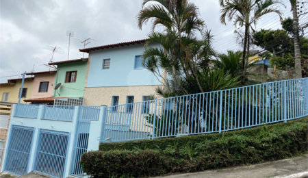 Sobrado à venda com 2 quartos em Tremembé, São Paulo, SP