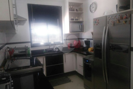 Casa à venda com 3 quartos, sendo 1 suíte, no condomínio Algarve Residencial, São Paulo - SP