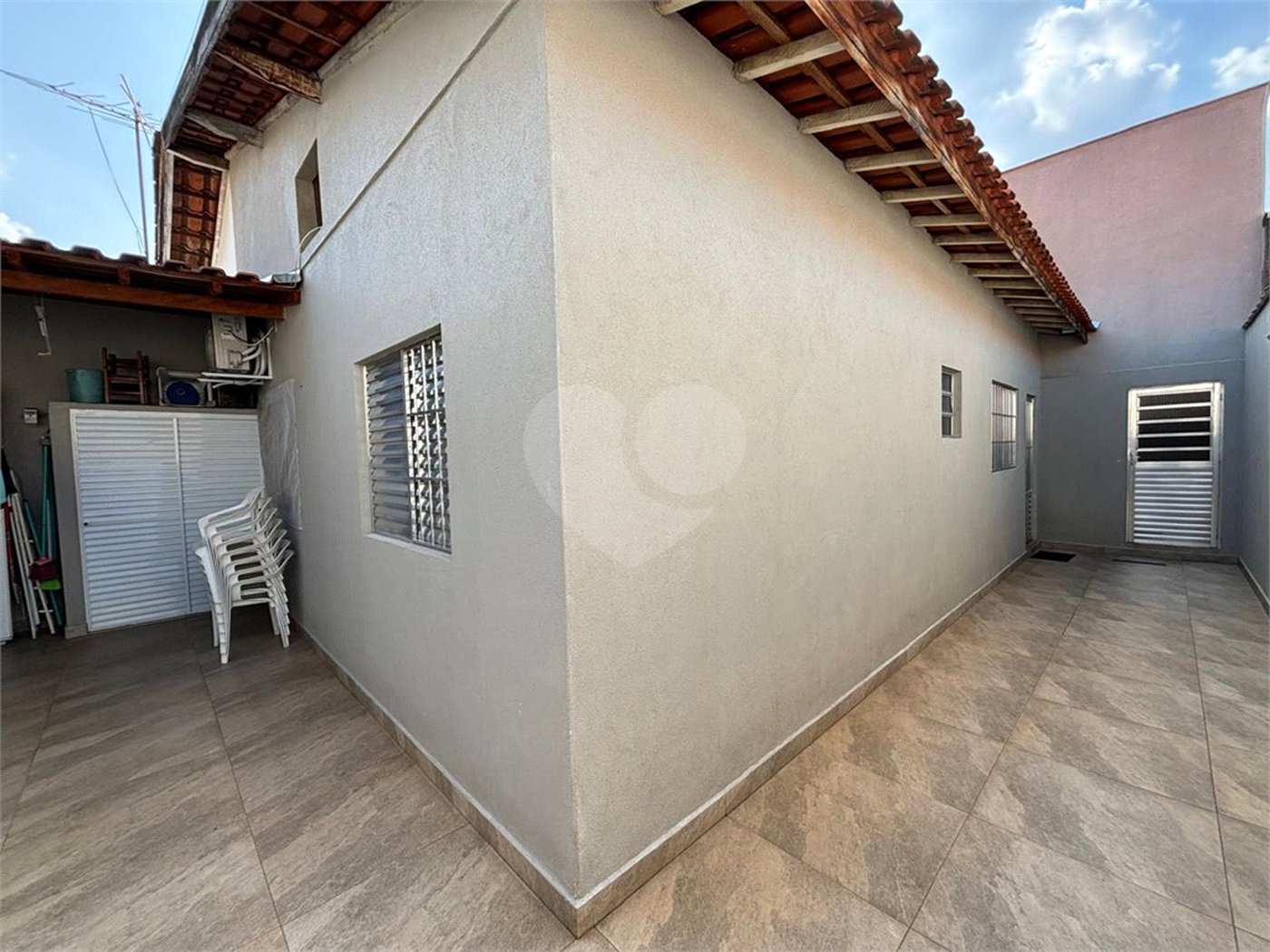 Casa à venda com 3 quartos, sendo 1 suíte, no Centro, Salto, SP