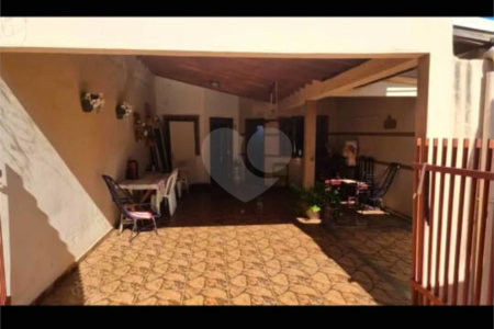 Casa à venda com 4 quartos, sendo 1 suíte, em Interlagos, Três Lagoas, MS