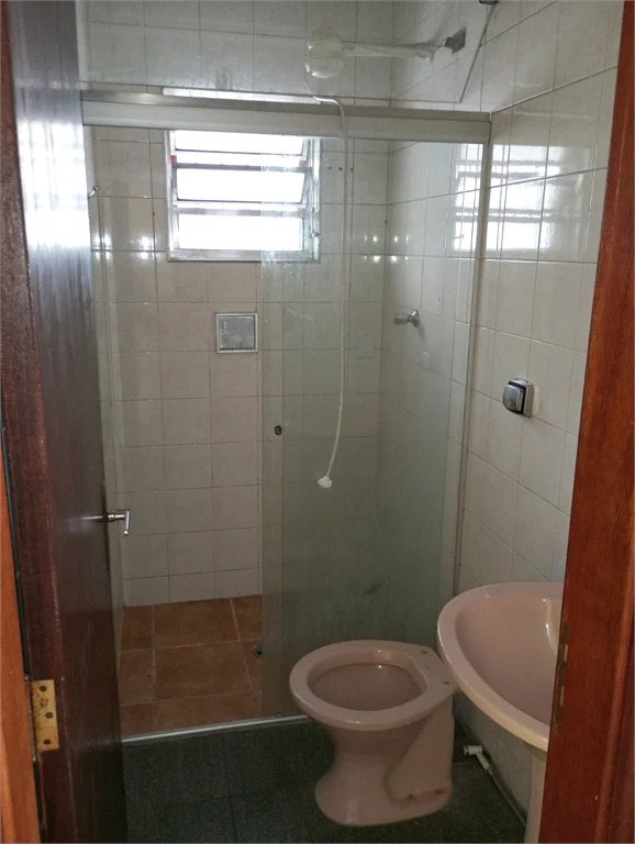 Casa à venda com 3 quartos, sendo 2 suítes, em Jardim Maria Duarte, São Paulo, SP