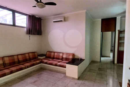 Casa à venda com 4 quartos, sendo 2 suítes, em Jardim Sumaré, Ribeirão Preto, SP