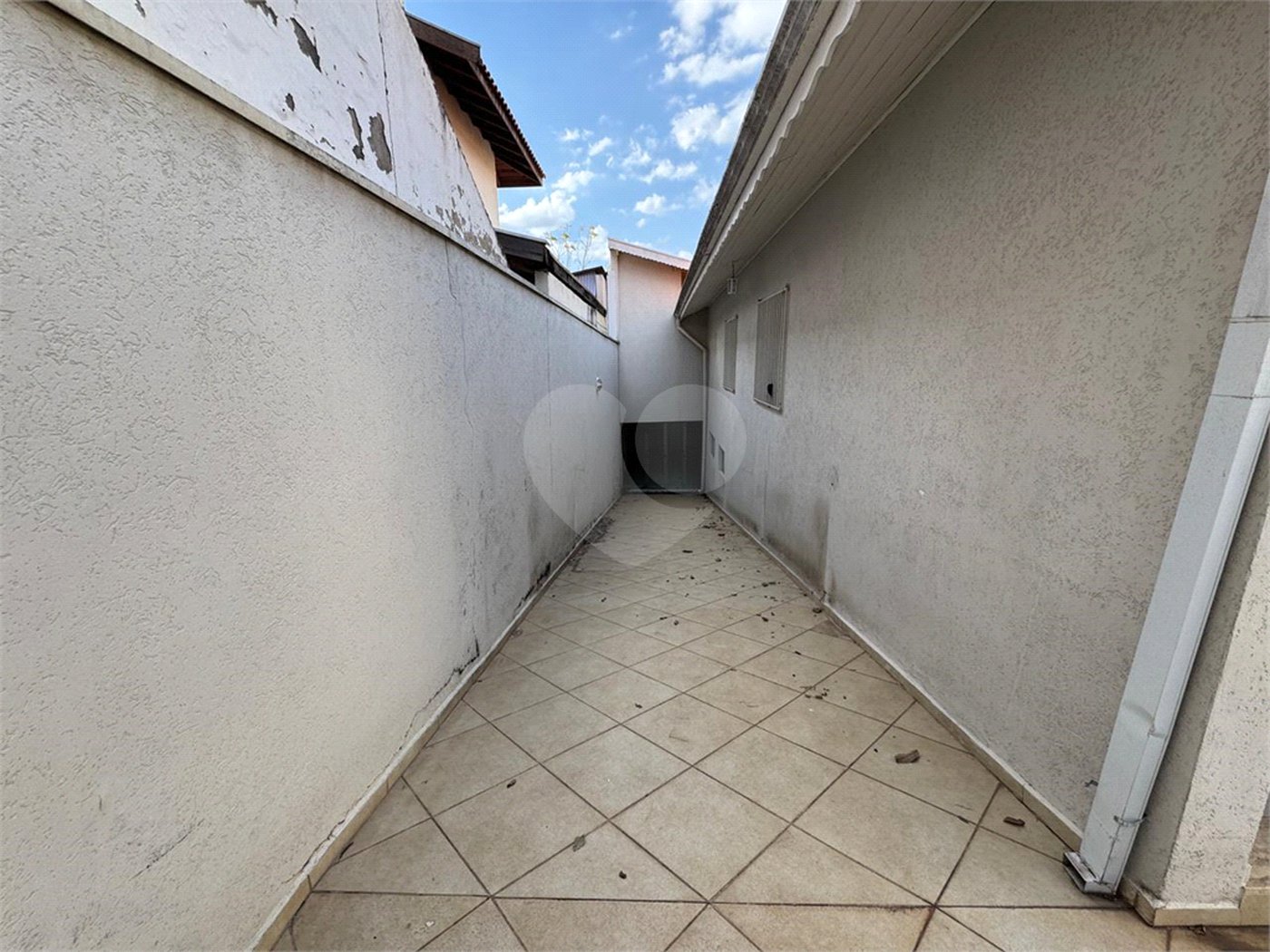 Casa à venda com 4 quartos, sendo 1 suíte, em Jardim das Samambaias, Jundiaí, SP