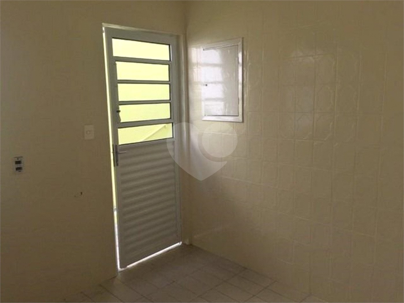 Casa à venda com 3 quartos, sendo 1 suíte, em Morumbi, São Paulo, SP