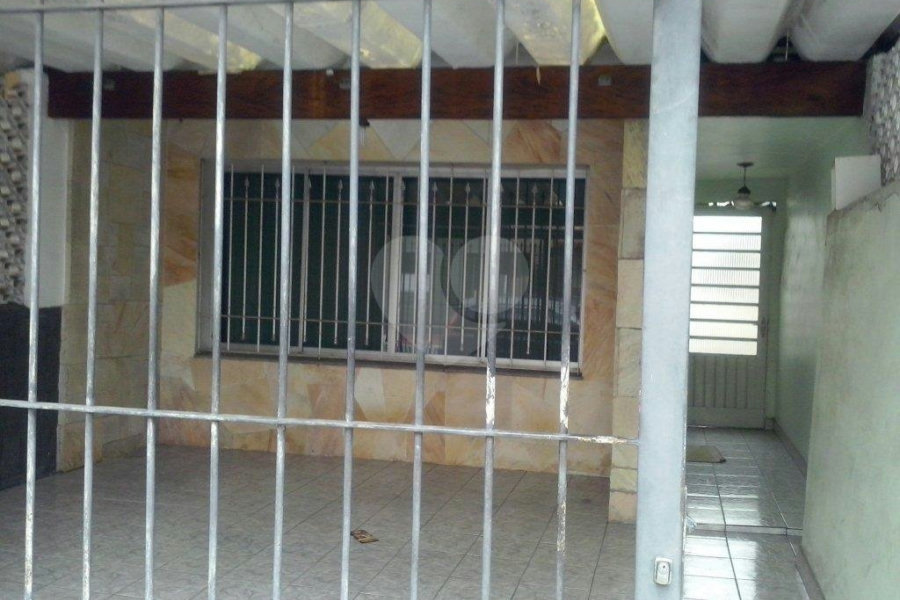 Sobrado à venda com 2 quartos em Carandiru, São Paulo, SP