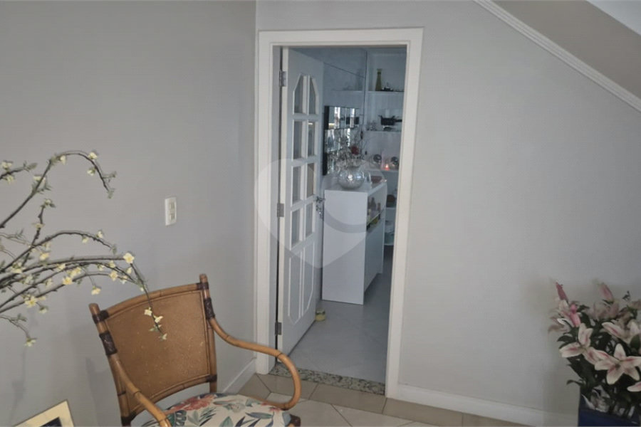 Sobrado à venda com 3 quartos, sendo 1 suíte, em Tremembé, São Paulo, SP