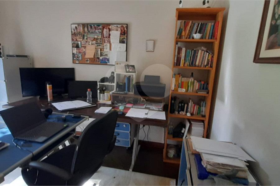 Casa à venda com 3 quartos, sendo 1 suíte, no condomínio Sausalito, Mairiporã - SP