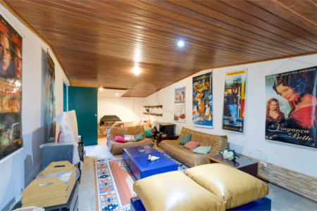 Casa Térrea à venda com 5 quartos, sendo 2 suítes, em Alto da Boa Vista, São Paulo, SP