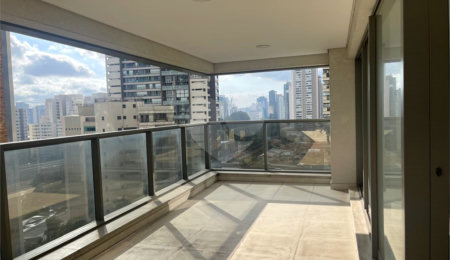 Apartamento à venda com 3 suítes em Campo Belo, São Paulo, SP