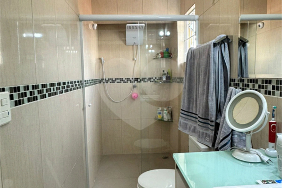 Sobrado à venda com 3 quartos, sendo 2 suítes, em Tremembé, São Paulo, SP