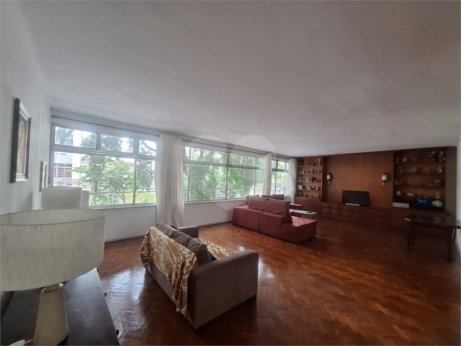 Apartamento à venda com 4 quartos, sendo 1 suíte, em Tijuca, Rio de Janeiro, RJ