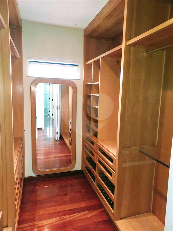 Casa à venda com 3 suítes no condomínio Chácara Francesa, São Paulo - SP