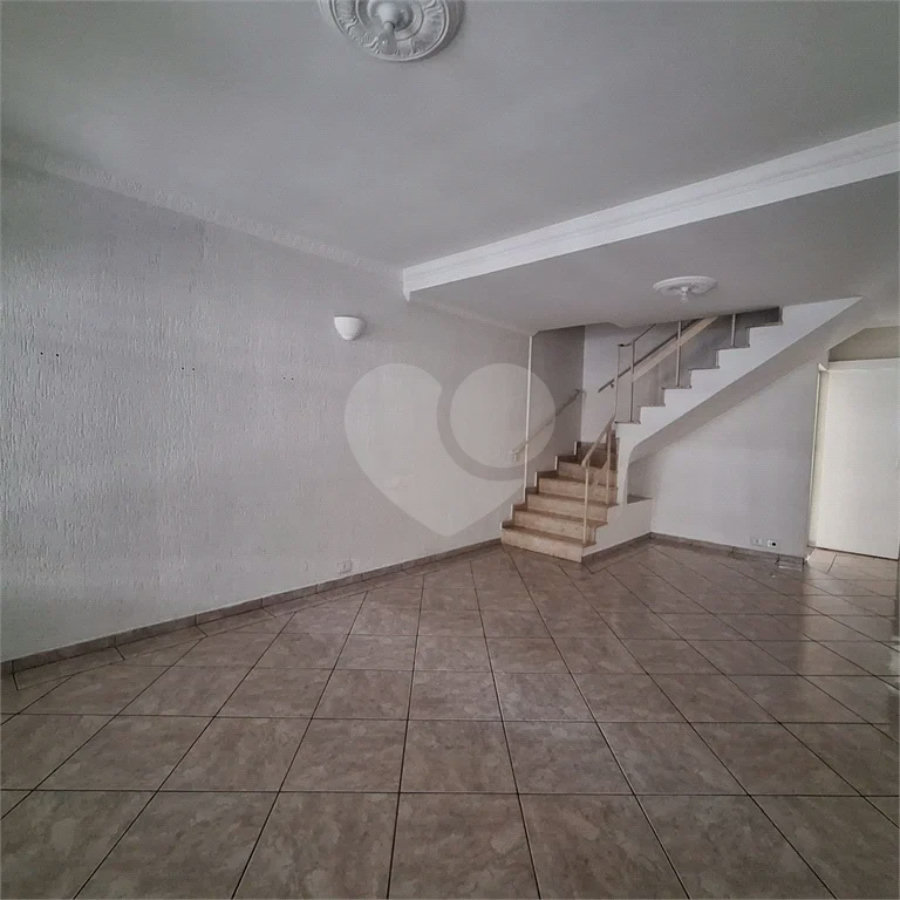 Sobrado à venda com 2 quartos em Santana, São Paulo, SP