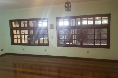 Sobrado à venda ou para alugar com 4 quartos, sendo 2 suítes, em Vila Congonhas, São Paulo, SP