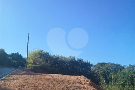 Terreno à venda no condomínio Bosque da Represa, Nazaré Paulista - SP