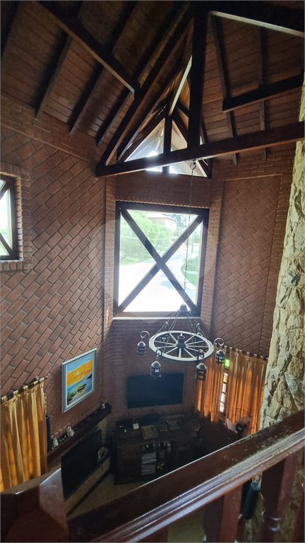 Casa à venda com 4 quartos, sendo 2 suítes, no condomínio Aruã Eco Park, Mogi das Cruzes - SP
